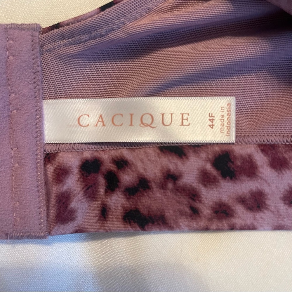 This is a Lightly Lined Balconette Bra! - Picture 3 of 3